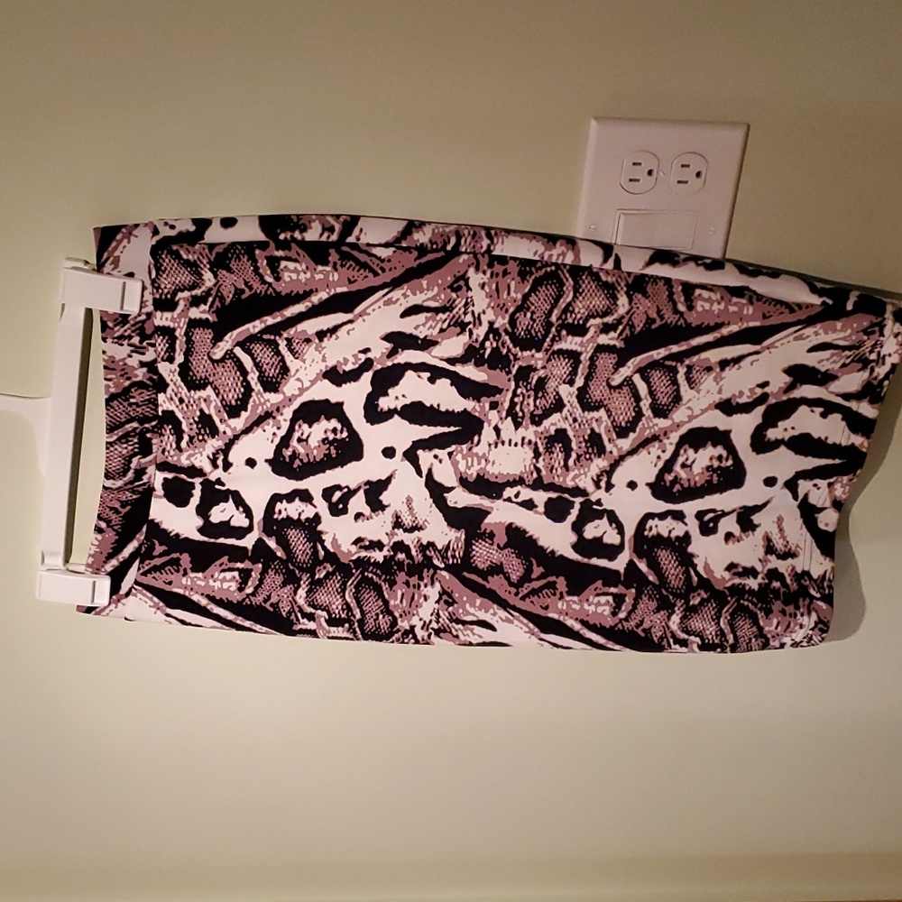 Animal print pencil skirt